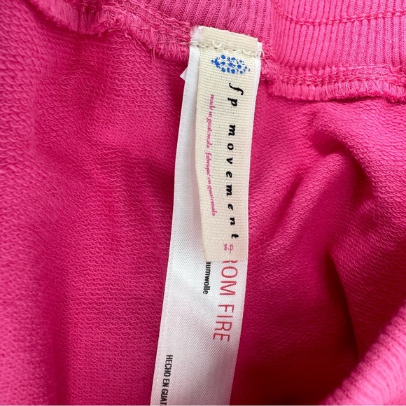 Free People Movement | Get Set Short in Haute Pink | Small New with Tag - Picture 14 of 15
